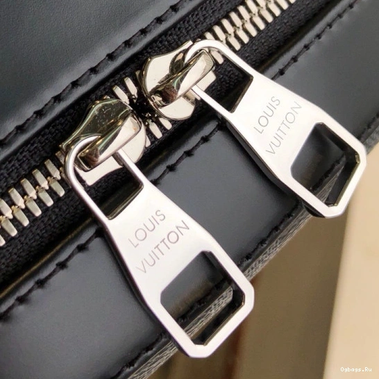 Vuitton Louis JOSH 0130